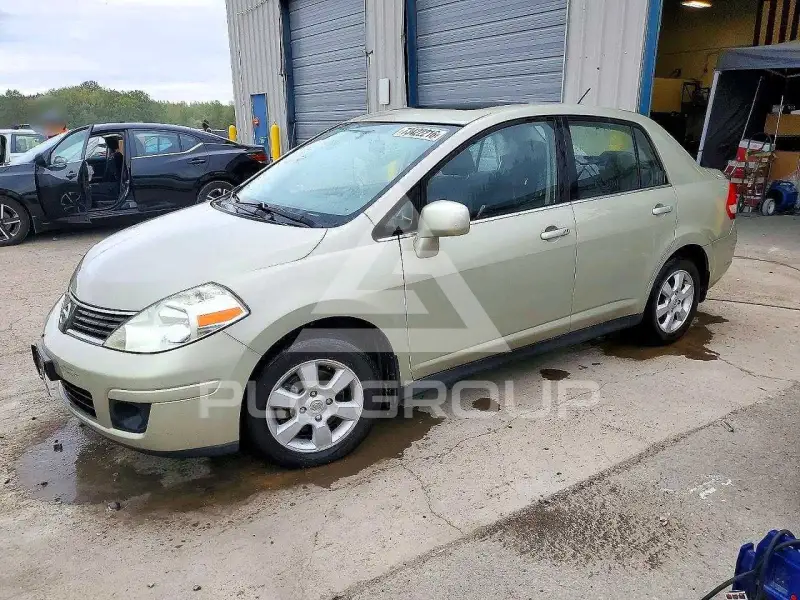 2008 Nissan VERSA photo