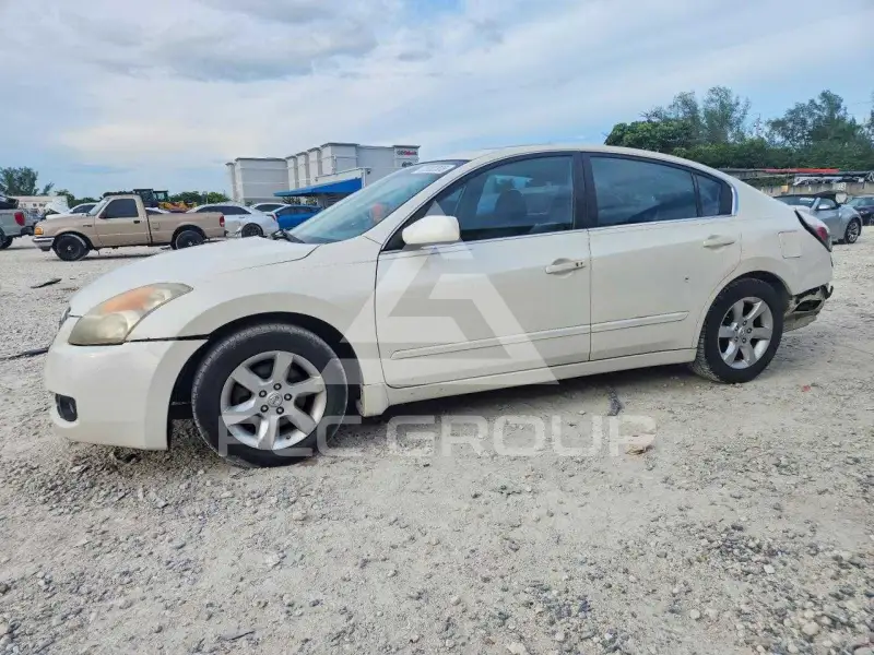 2008 Nissan ALTIMA photo