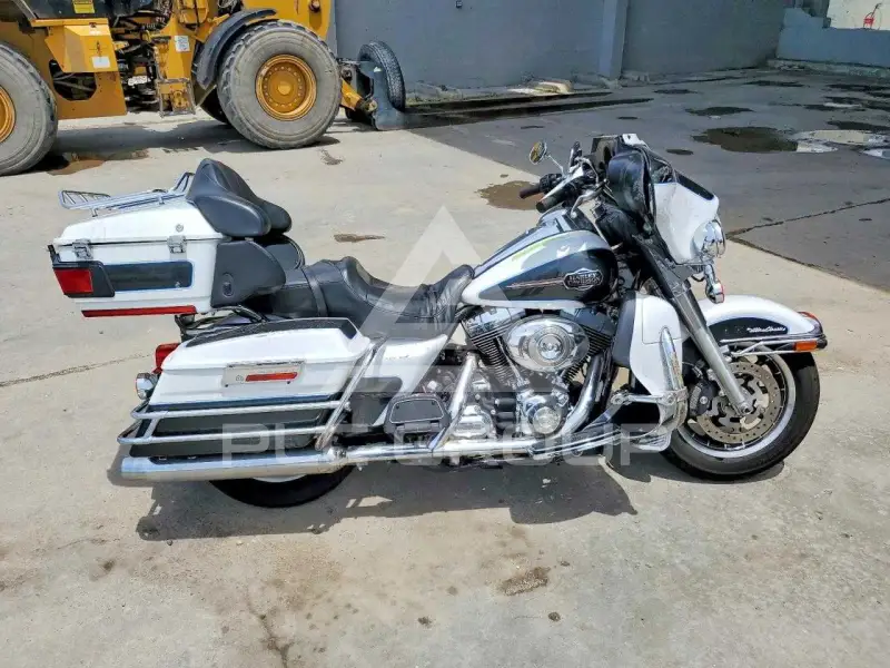 2008 Harley-Davidson FL photo