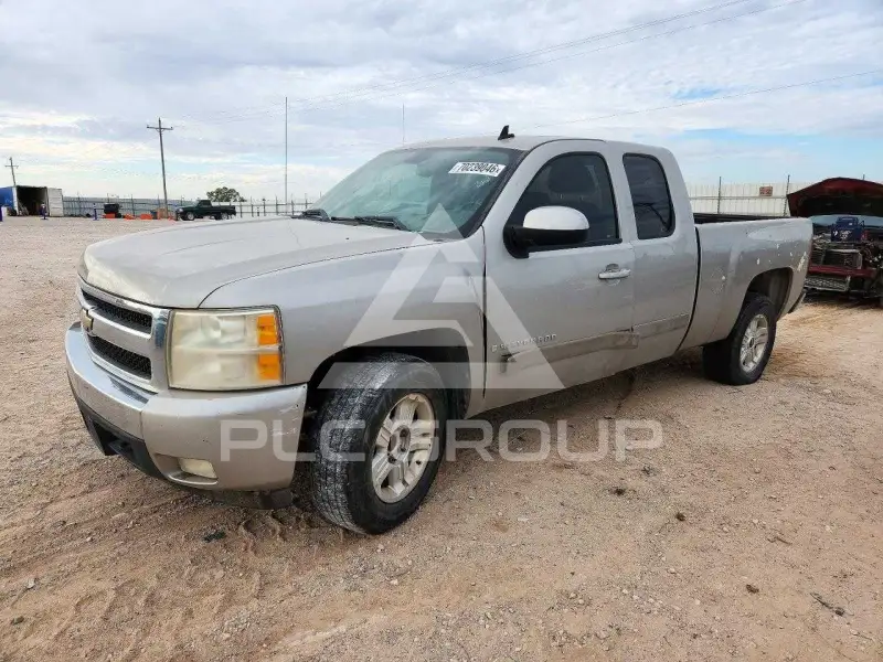 2008 Chevrolet Silverado photo