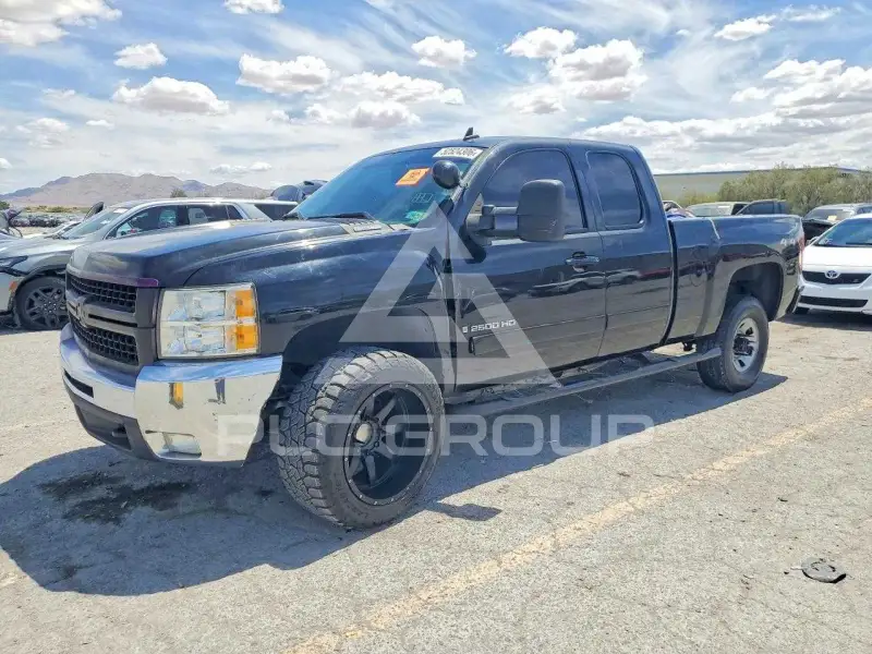 2008 Chevrolet Silverado photo