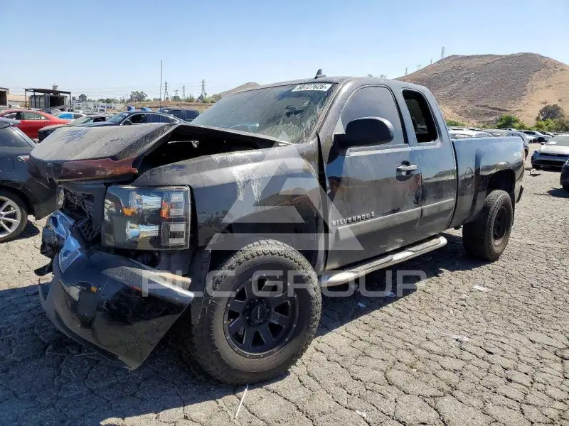 2008 Chevrolet Silverado photo