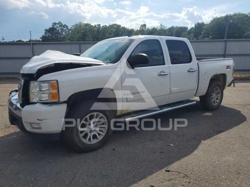 2008 Chevrolet Silverado photo