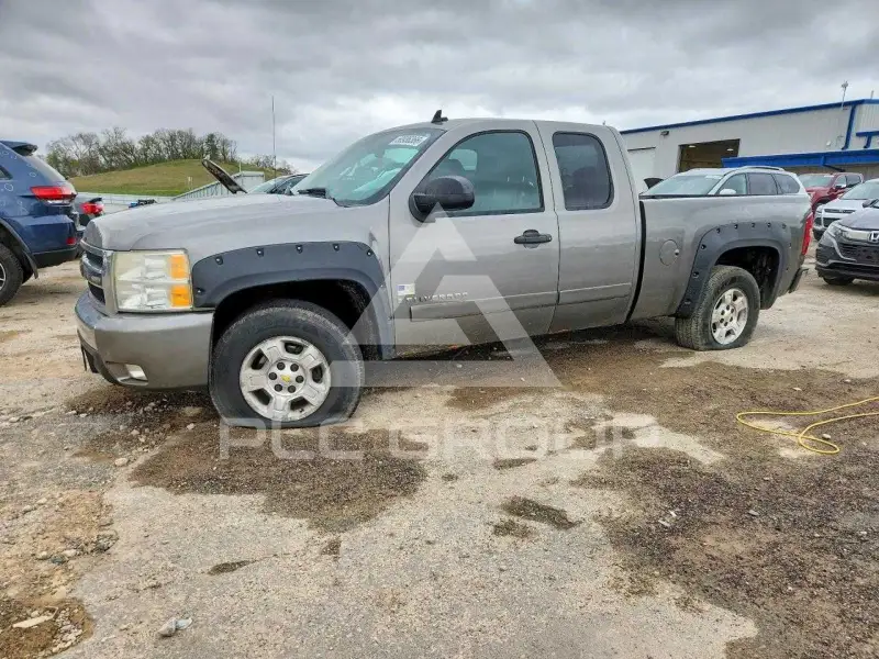 2008 Chevrolet Silverado photo