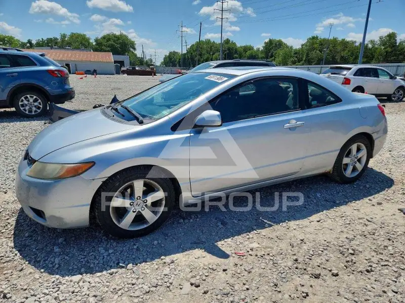 2008 Honda CIVIC фото