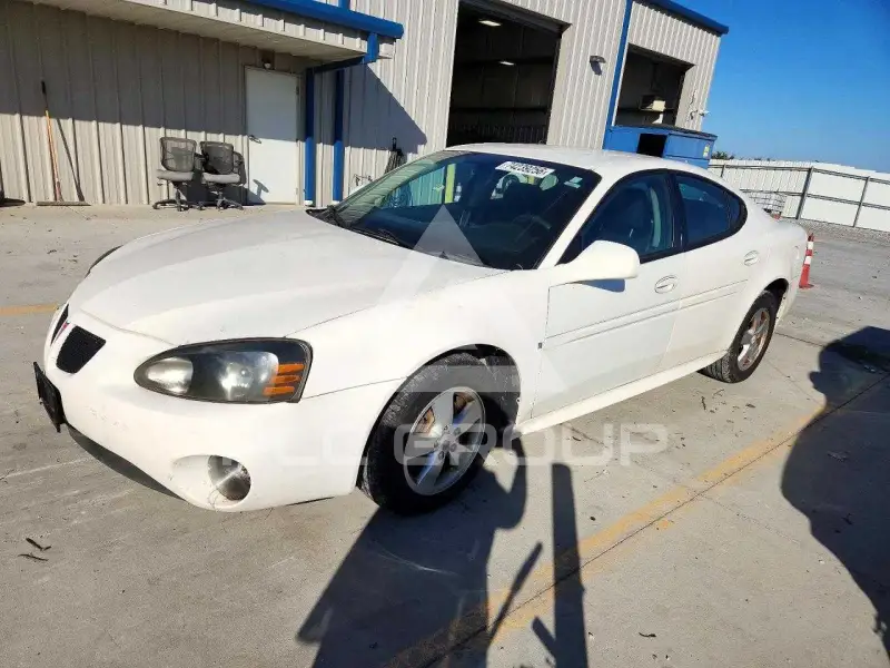 2008 Pontiac GRAND PRIX photo