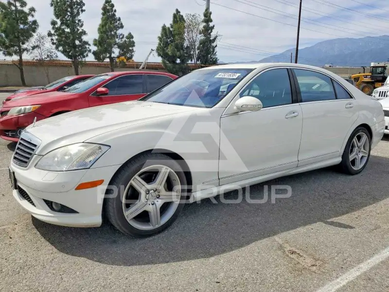 2008 Mercedes Benz 500 photo