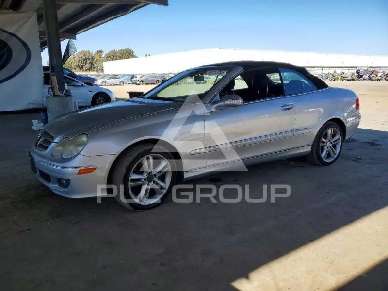 2008 Mercedes Benz CLK фото
