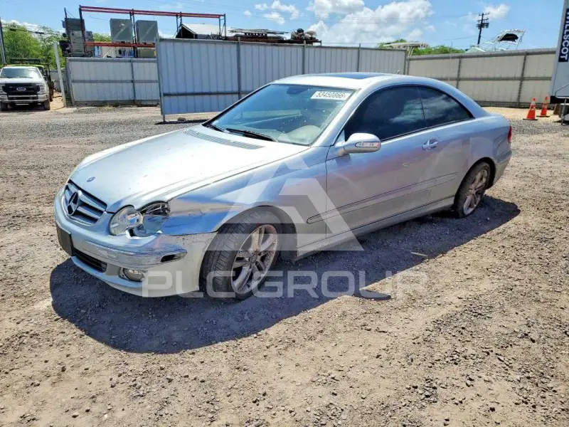 2008 Mercedes Benz CLK фото