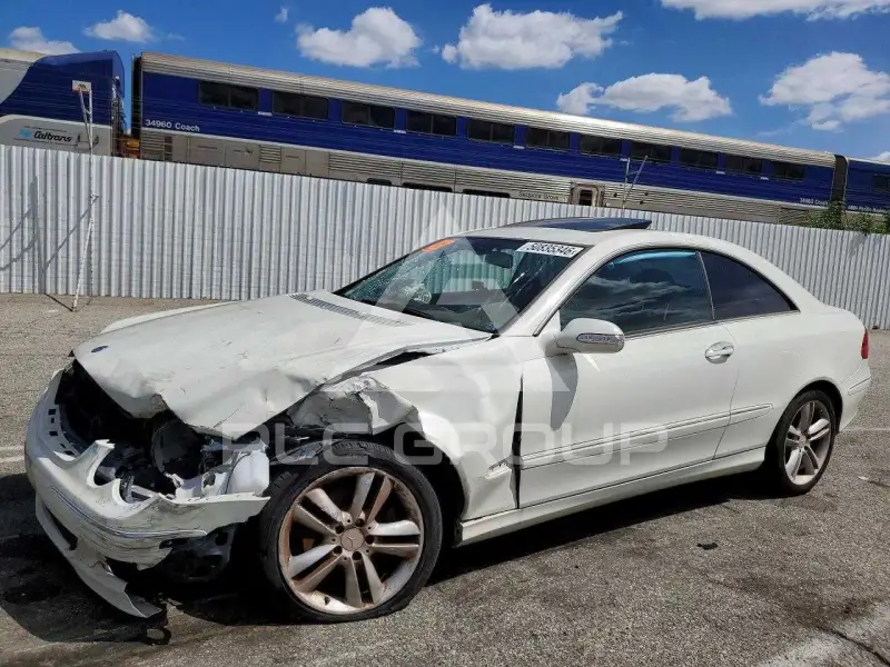 2008 Mercedes Benz CLK фото