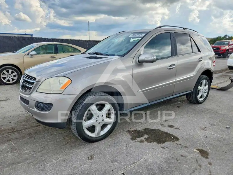 2008 Mercedes Benz ML-Class photo