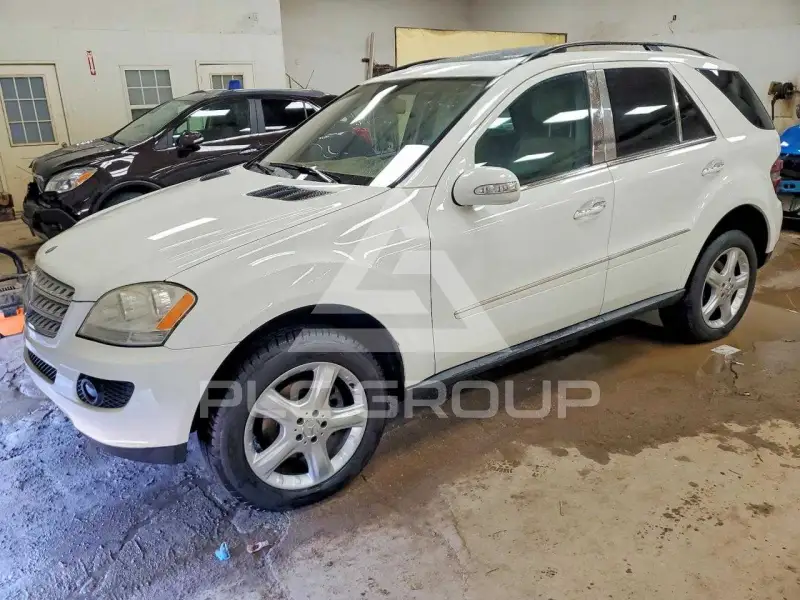 2008 Mercedes Benz ML-Class фото