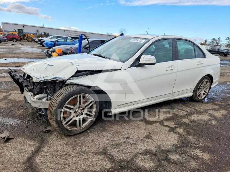 2008 Mercedes Benz C-Class фото