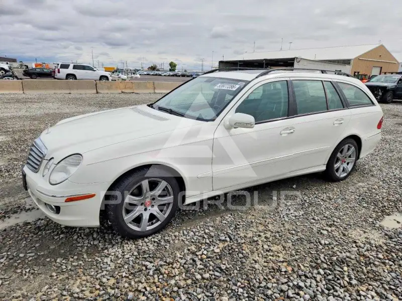 2008 Mercedes Benz E-Class photo