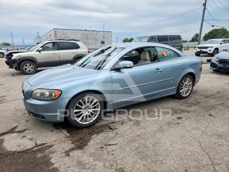 2008 Volvo C70 photo