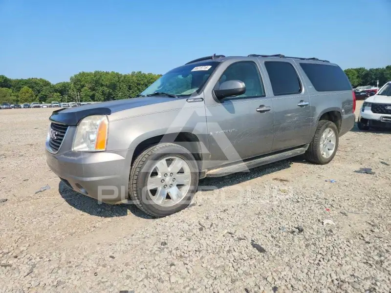 2008 GMC YUKON фото