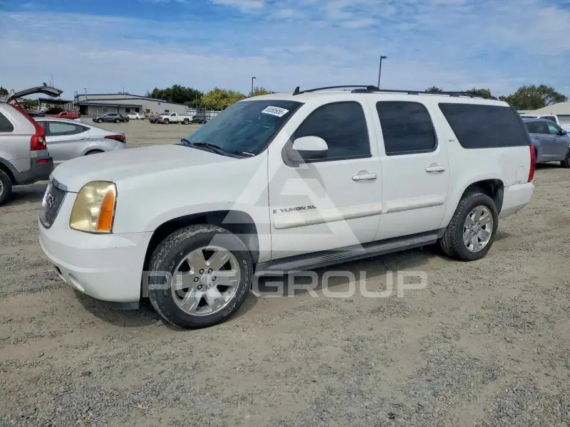 2008 GMC YUKON фото