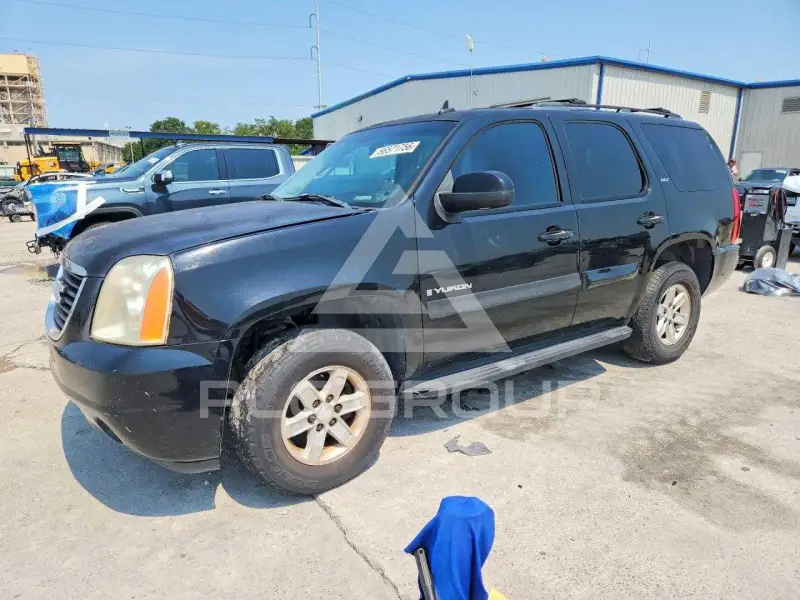 2008 GMC YUKON фото