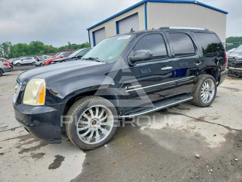 2008 GMC YUKON фото