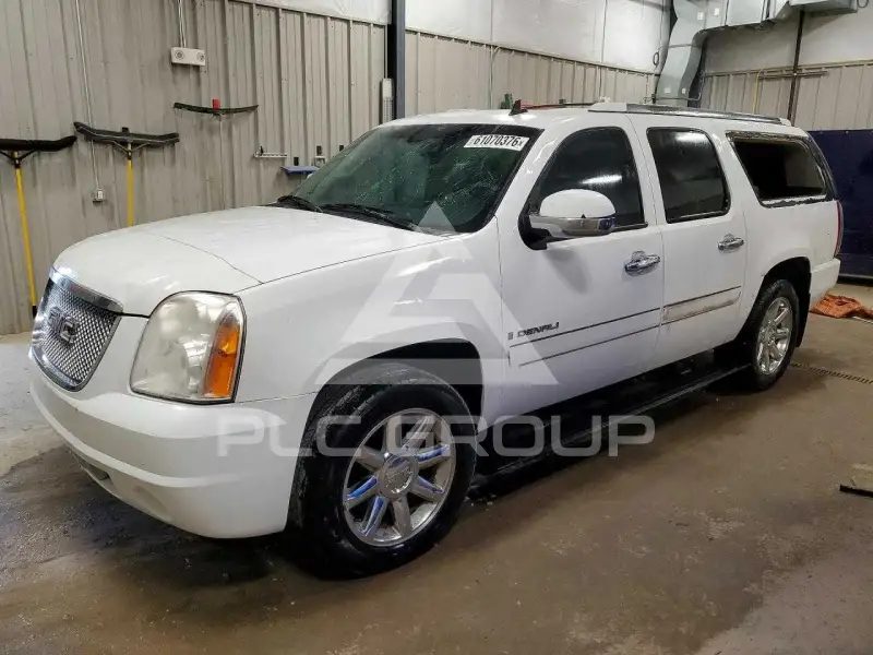 2008 GMC YUKON фото