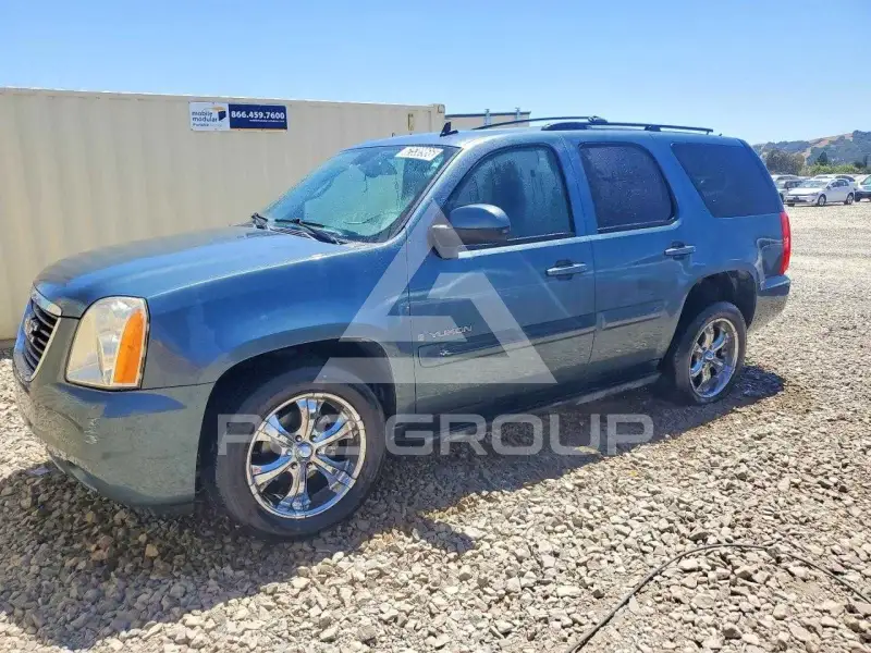2008 GMC YUKON фото