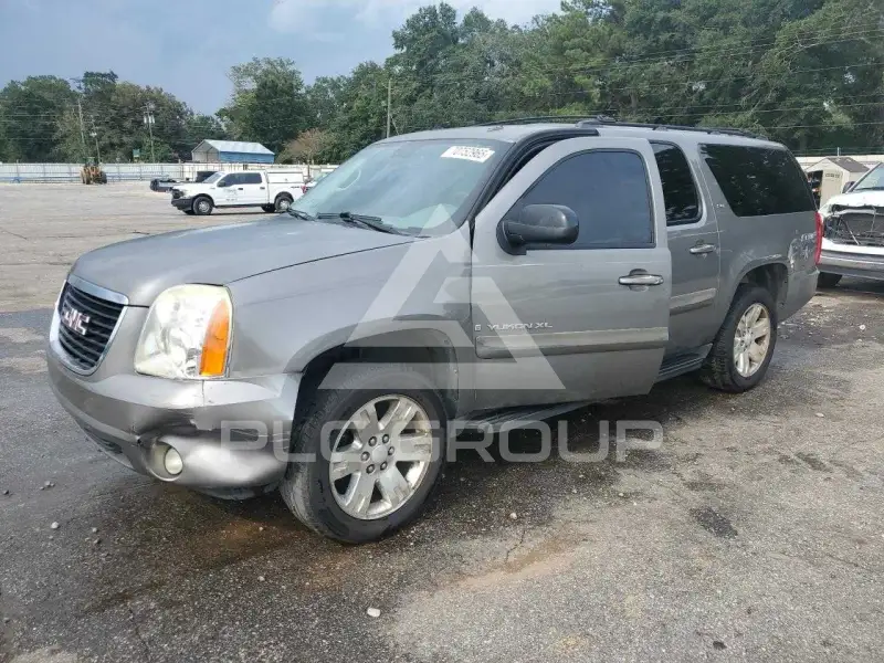 2008 GMC YUKON фото