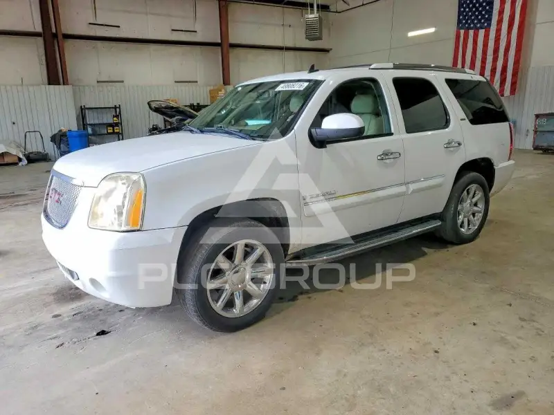 2008 GMC YUKON фото