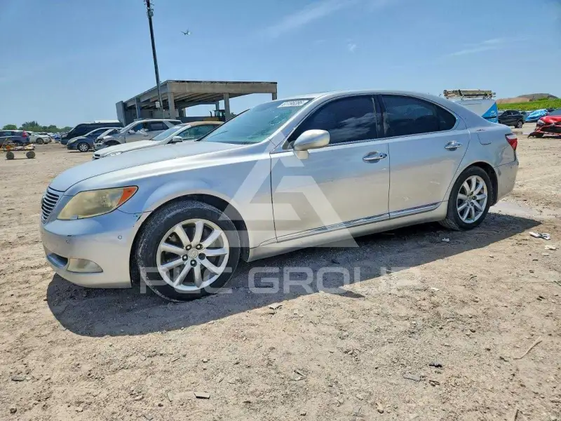 2008 Lexus LS460 photo