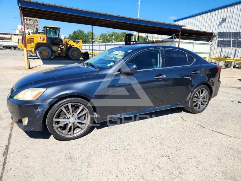 2008 Lexus IS photo