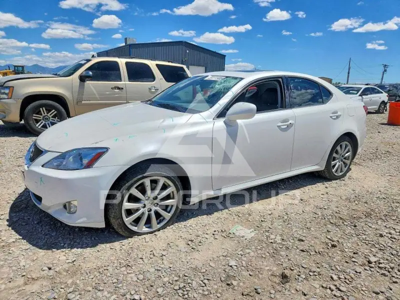 2008 Lexus IS photo