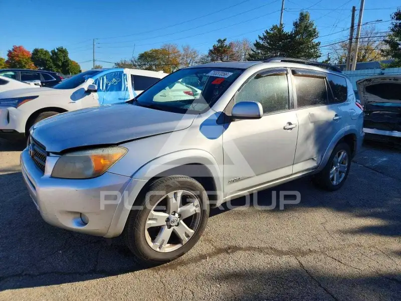 2008 Toyota RAV4 photo