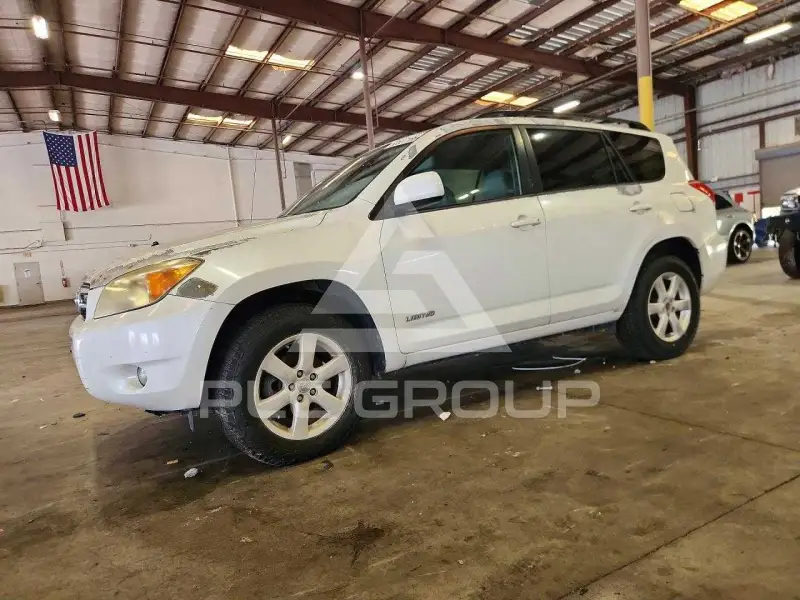 2008 Toyota RAV4 photo