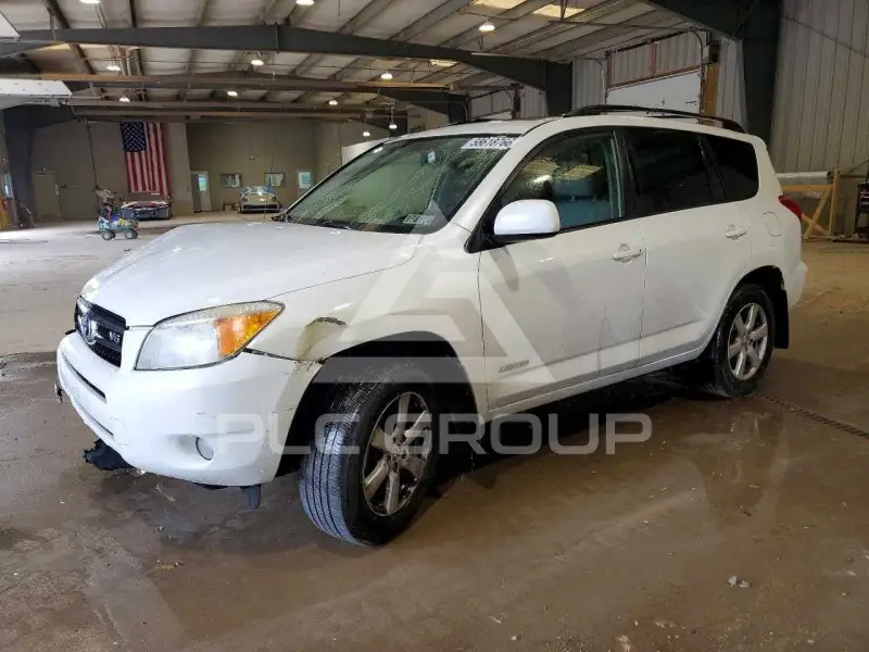 2008 Toyota RAV4 photo