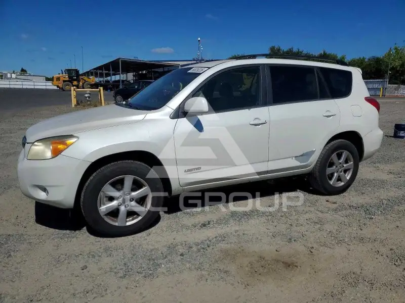2008 Toyota RAV4 photo