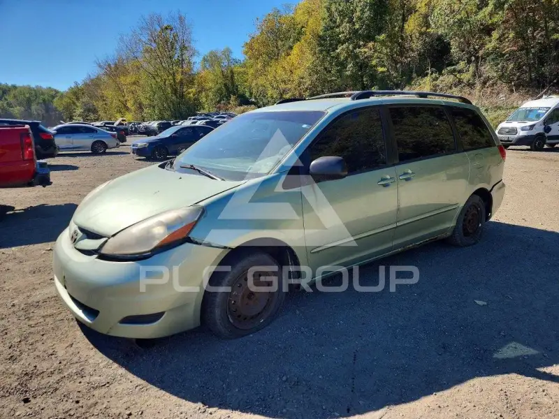 2008 Toyota SIENNA photo
