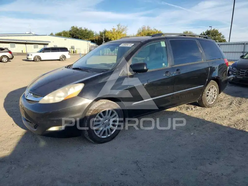 2008 Toyota SIENNA photo