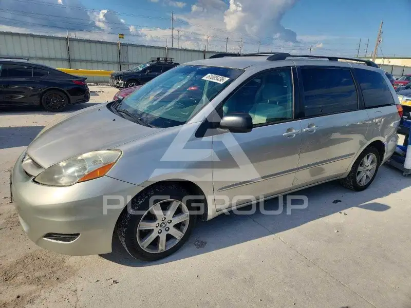 2008 Toyota SIENNA фото