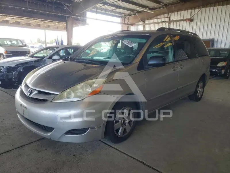 2008 Toyota SIENNA фото
