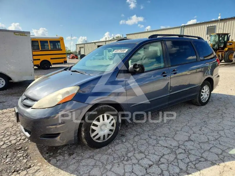 2008 Toyota SIENNA photo
