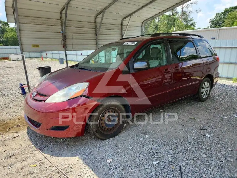 2008 Toyota SIENNA photo