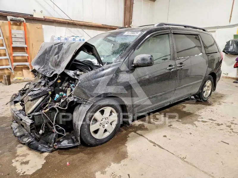 2008 Toyota SIENNA photo