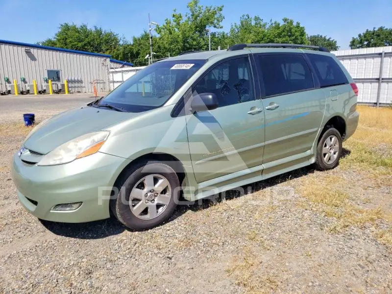 2008 Toyota SIENNA photo