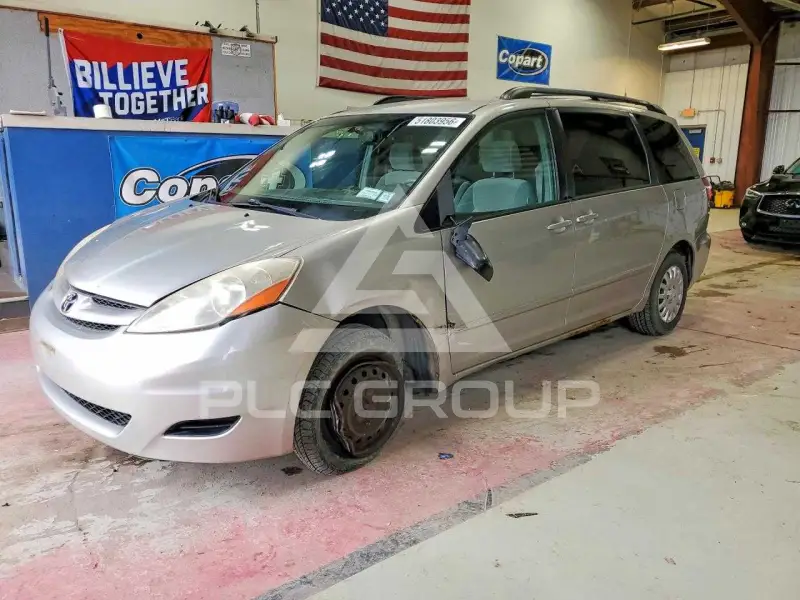 2008 Toyota SIENNA photo