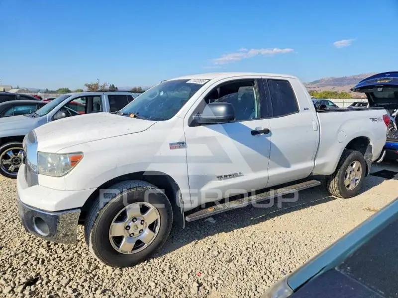 2008 Toyota TUNDRA photo