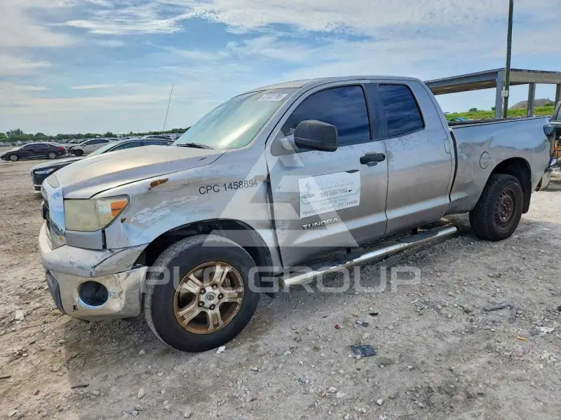 2008 Toyota TUNDRA photo