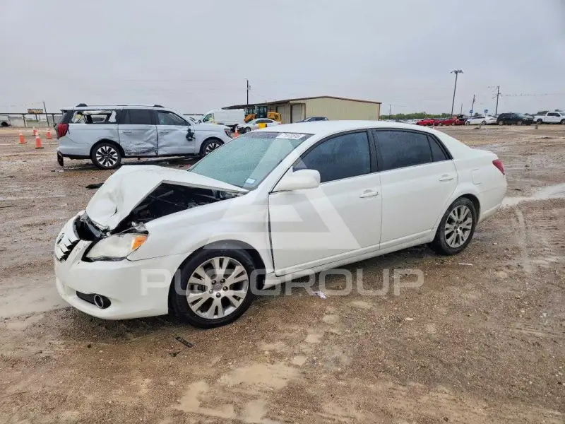 2008 Toyota AVALON фото