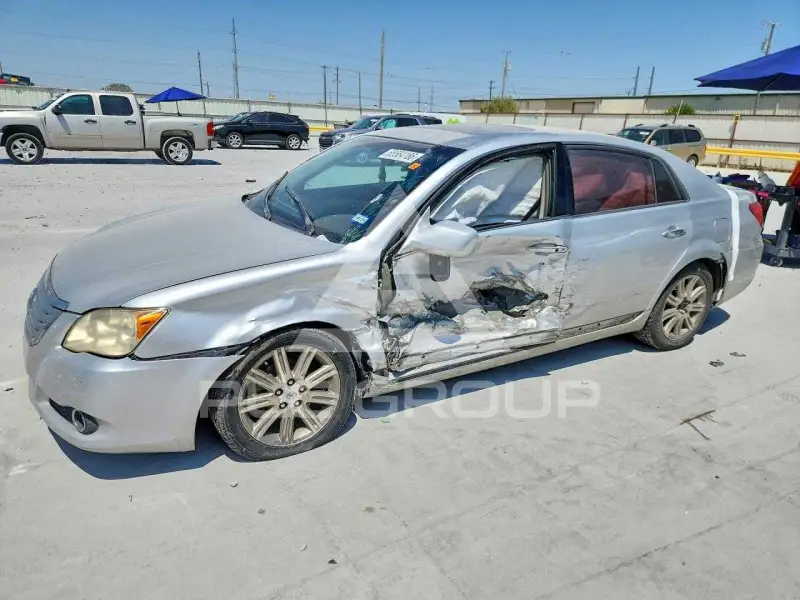 2008 Toyota AVALON фото
