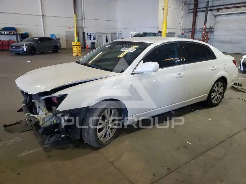 2008 Toyota AVALON photo