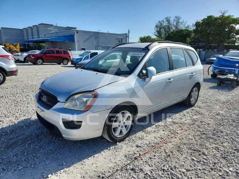 2008 KIA Rondo фото