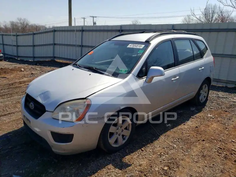 2008 KIA Rondo фото